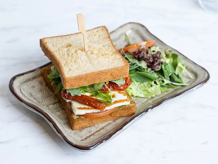 Caprese sandwich